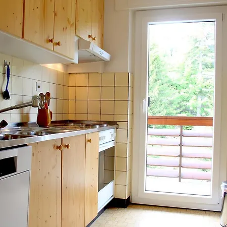 Apartment Cozy & | Rainbow A *